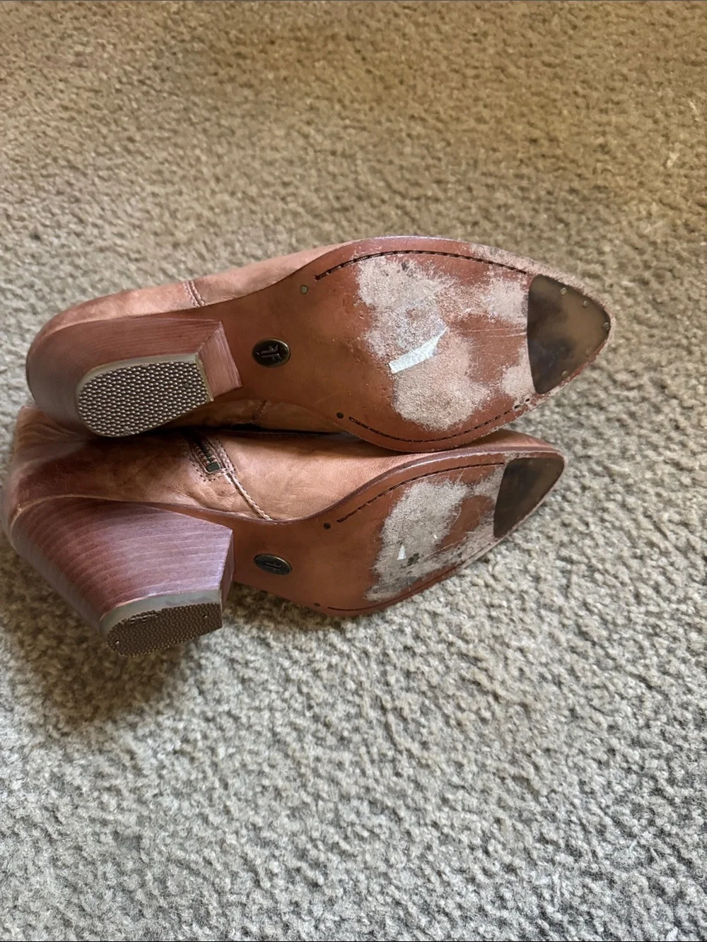 Frye Reina tan leather western ankle bootie Size 10
